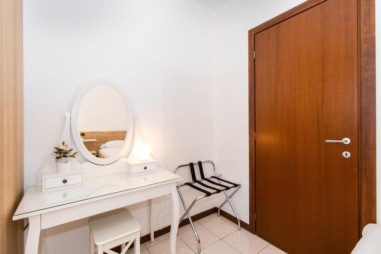 Come Casa Like Home Apartment With Parking トリノ エクステリア 写真