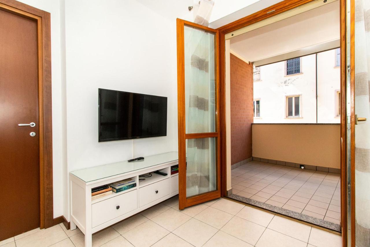 Come Casa Like Home Apartment With Parking トリノ エクステリア 写真